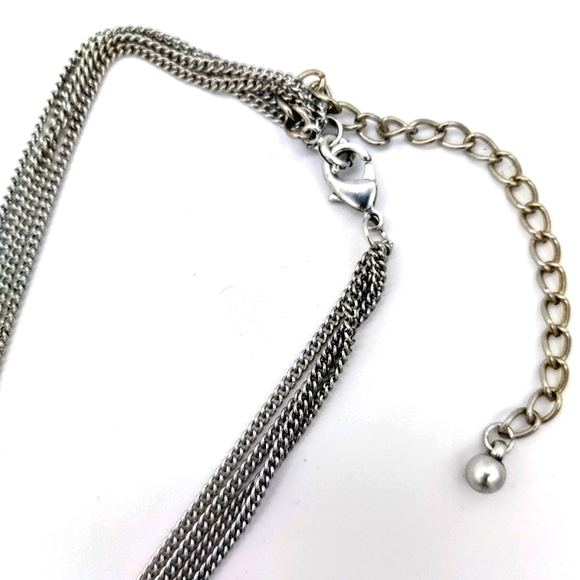 Stunning Swarovski Crystals Elements Statement Pendant Necklace in Matte Silver - Picture 6 of 6